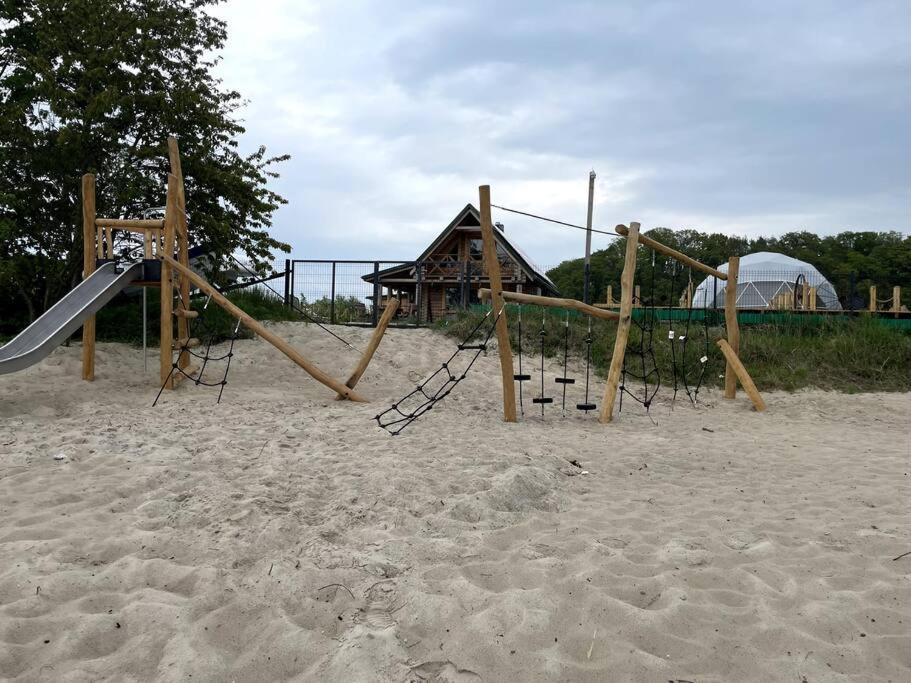 Tiny Beach House Heated And Airconditioned Wapnica  Экстерьер фото
